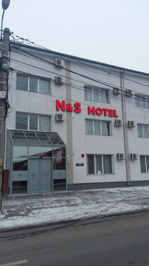 Rent Room N&S Iasi Exterior foto